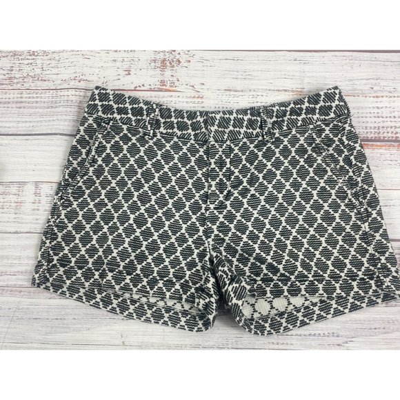 Women's Khakis‎ by Gap City 3 Inch Black & White Chino Short sz 2 - Picture 1 of 4